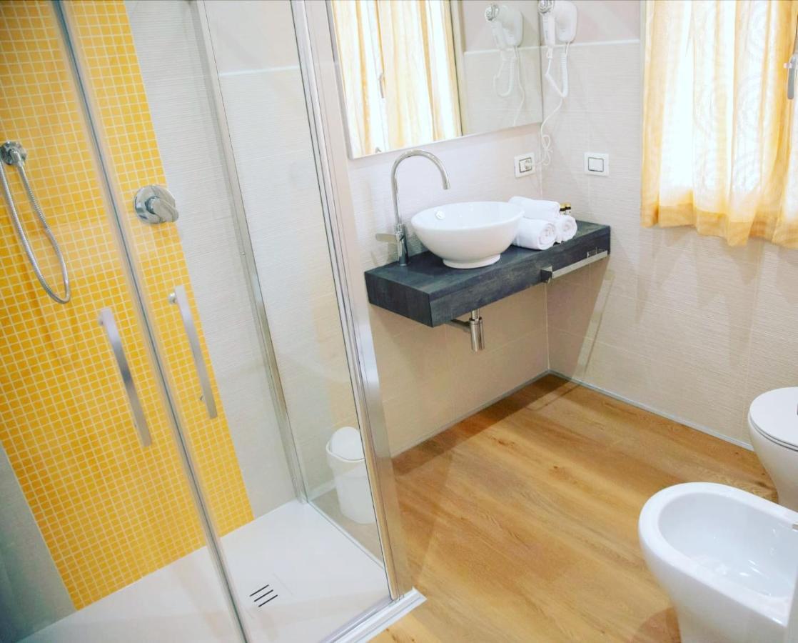 B&B Stellanova San Donnino della Nizzola 外观 照片